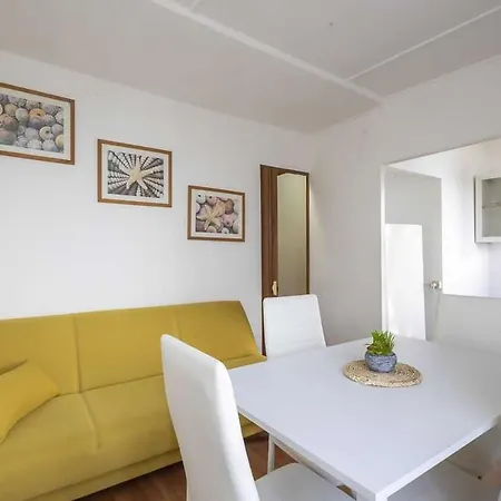 Bungalow A 50 Metri Dal Mare Diano Marina